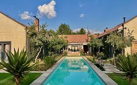 Veranda House